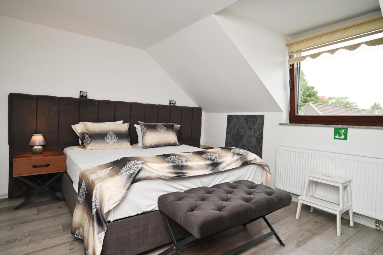 Ferienwohnung&Aparts By Kispet Group Hotels In Oberhausen Oberhausen  Luaran gambar